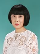 三秋慶子教師の顔写真